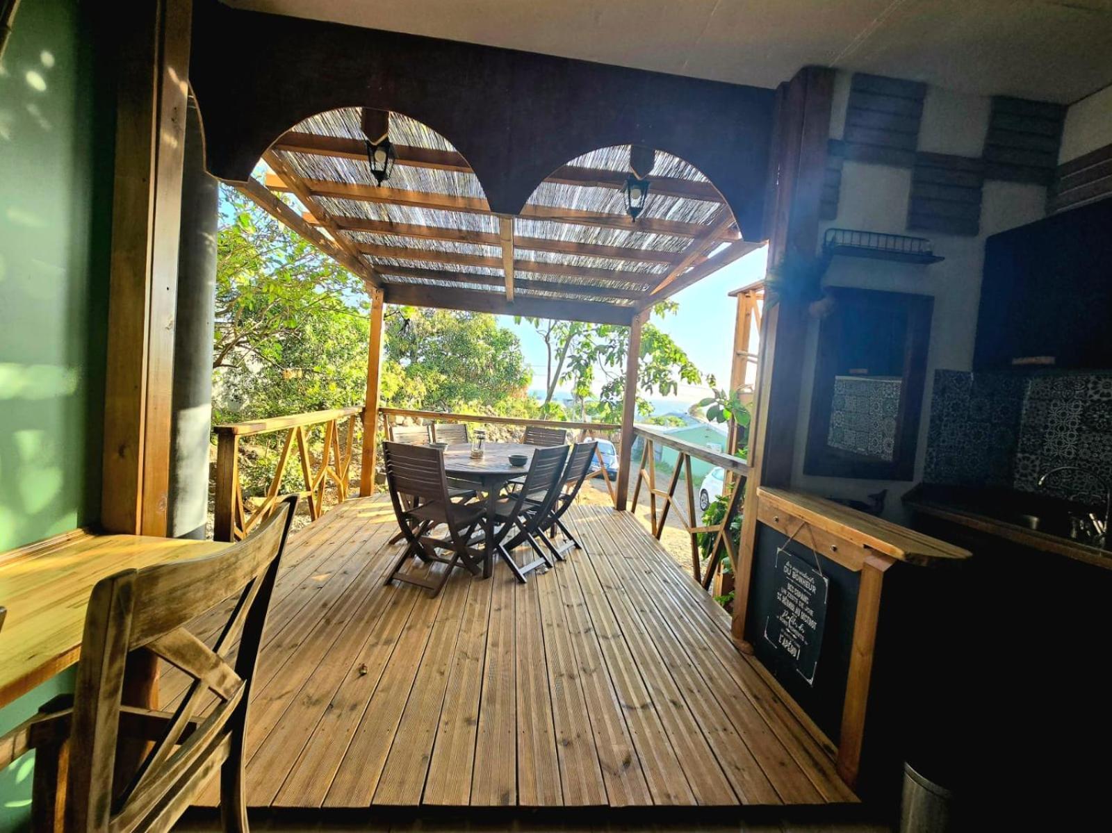 Au Geko Bleu Bed & Breakfast Saint Pierre Exterior photo